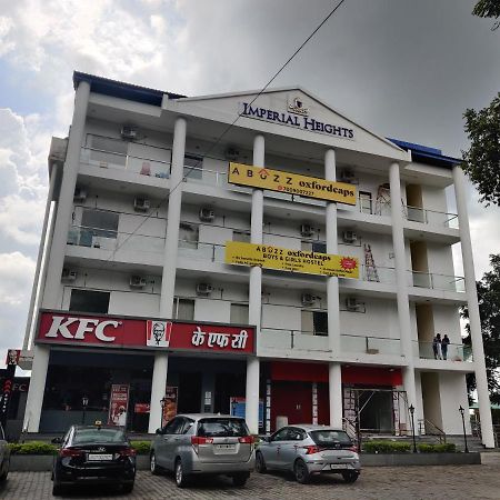 Abuzz Oxfordcaps Imperial Heights Mussoorie Dehradun Hostel ภายนอก รูปภาพ