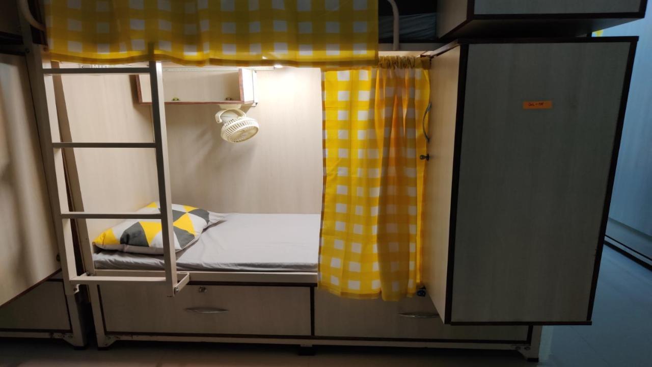 Abuzz Oxfordcaps Imperial Heights Mussoorie Dehradun Hostel ภายนอก รูปภาพ