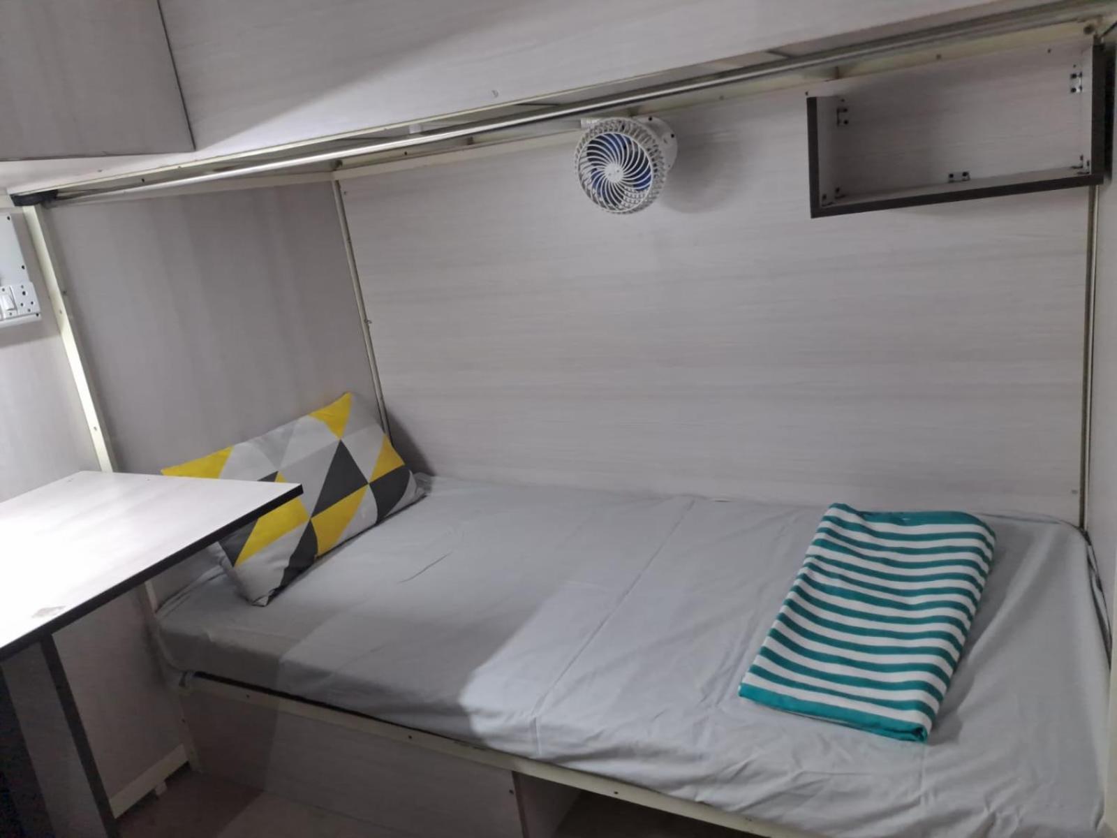 Abuzz Oxfordcaps Imperial Heights Mussoorie Dehradun Hostel ภายนอก รูปภาพ