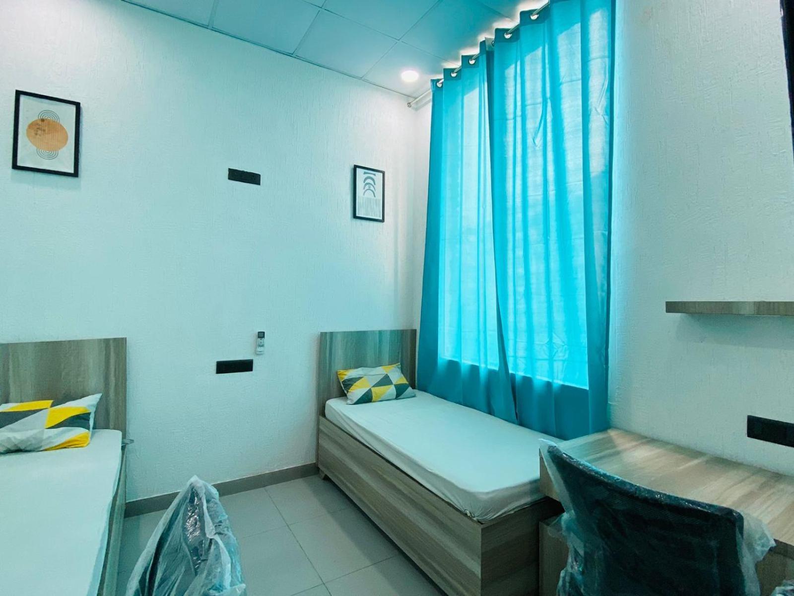 Abuzz Oxfordcaps Imperial Heights Mussoorie Dehradun Hostel ภายนอก รูปภาพ