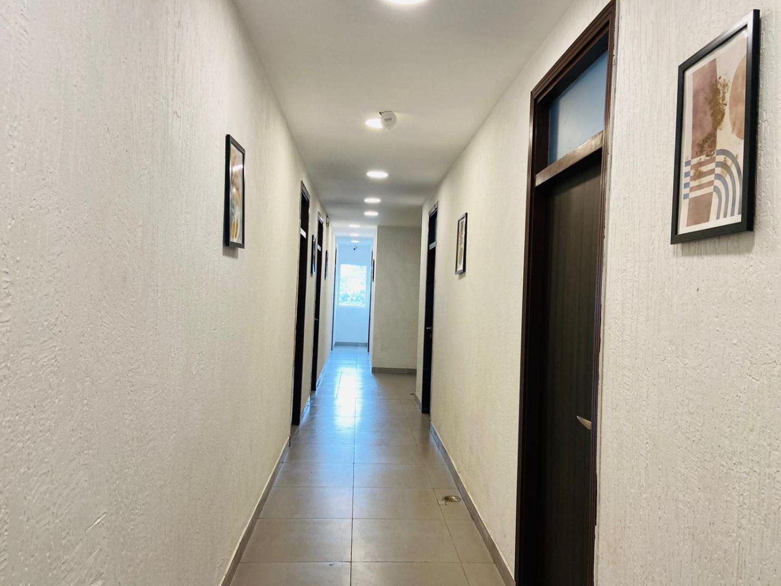 Abuzz Oxfordcaps Imperial Heights Mussoorie Dehradun Hostel ภายนอก รูปภาพ